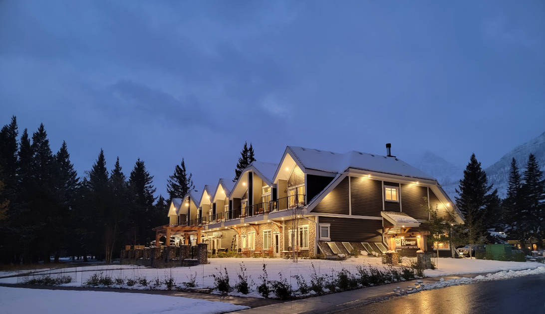 places to stay in Waterton in the winter